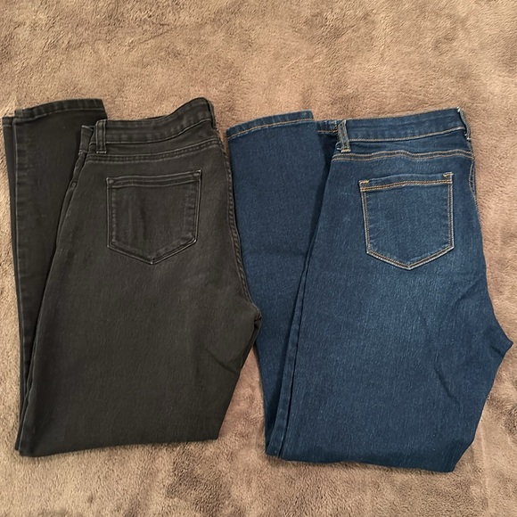 Pair of women’s skinny jeans - Picture 2 of 8